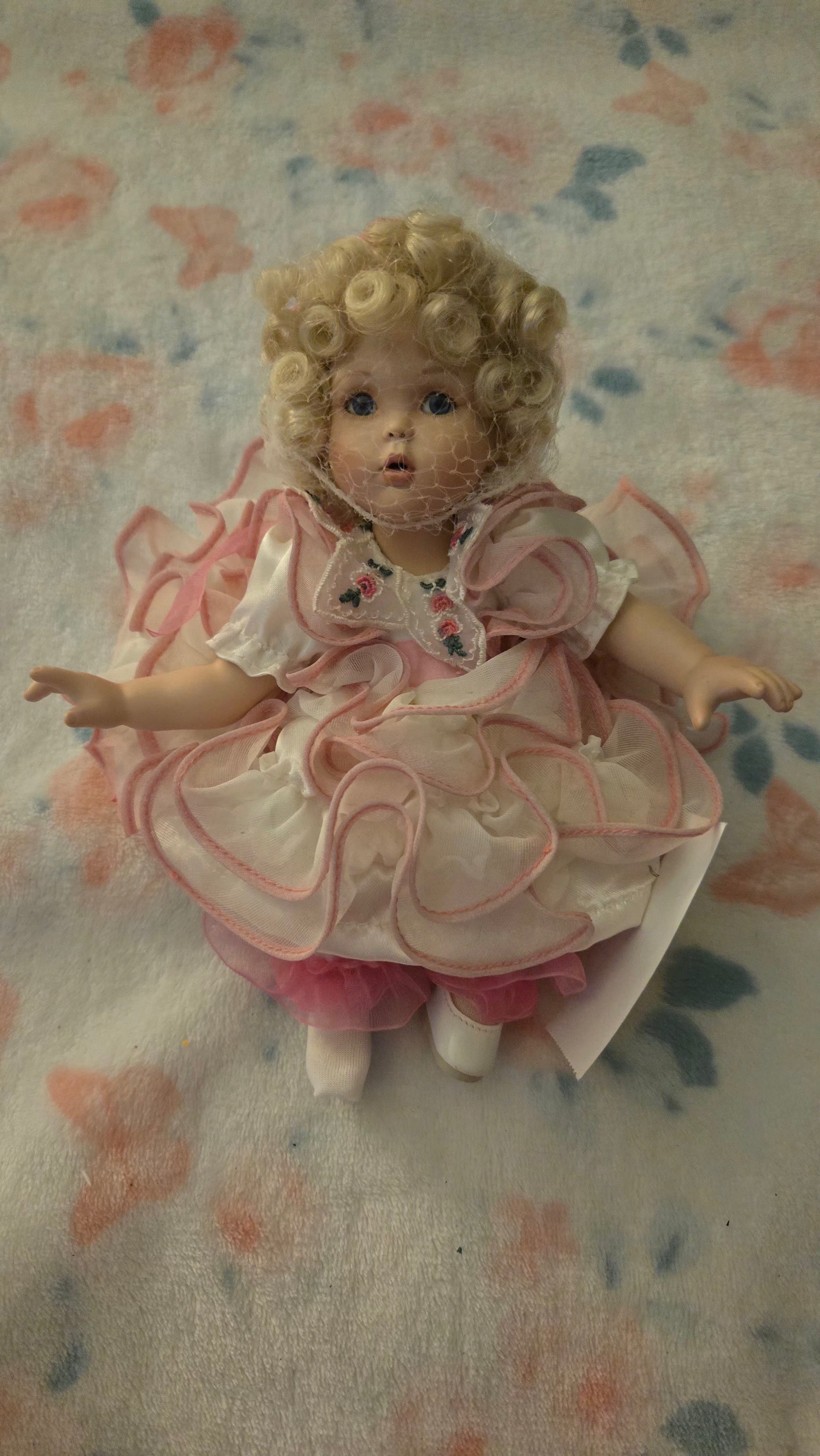 2004 Limited Edition Marie Osmond Porcelain Doll #318 - Curly Blonde Hair & Pink Ruffled Dress